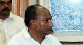 Antony meets PM, defends statement on LoC