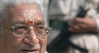 Singhal crosses 'Lakshman rekha'; says reconversion process to continue