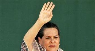 Sonia Gandhi admitted to AIIMS