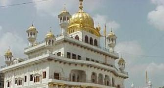 Gurdwara panel row: Akal Takht steps in, Sikh leaders call off congregation