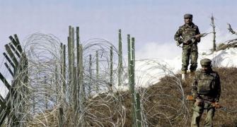 Pak targets border posts in Jammu in fresh firing