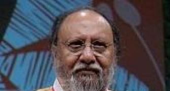 FIR filed against Ashis Nandy for remark against Dalits