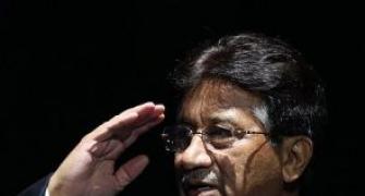 Musharraf skips hearing, angers anti-terror court