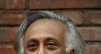 Cong distances itself from Ramesh, says Modi poses no challenge