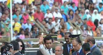 PHOTOS: Pranab joins Mauritians' I-Day celebration