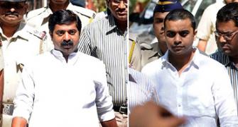 Photo: Maha MLAs who thrashed cop surrender before police