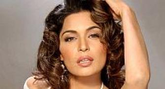 Pak: Actress Meera to contest against Imran Khan