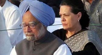 Court notices to PM, Sonia, 6 ministers over AP division