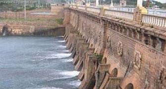TN seeks Rs 2,479 cr damages from K'taka on Cauvery dispute