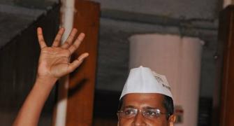 Aligning with Cong or BJP will be like cheating people: Kejriwal