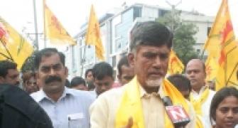 Left pushes for 'anti-communal' front, TDP stays away