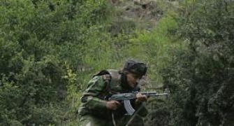 Pak violates ceasefire again; opens heavy fire along LoC