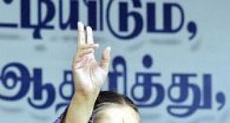 Jayalalithaa scores a win in assets case