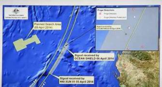 Flight MH370: Search teams receive signals again