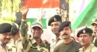 Pakistan hands over captured BSF jawan