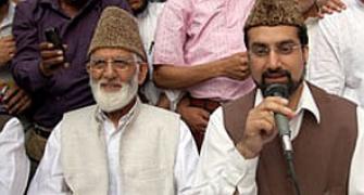 Kashmiri separatists slam govt decision to junk talks with Pakistan