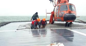Six more bodies recovered from AirAsia crash site