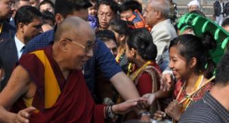 Dalai Lama advocates non-violent means to solve Tibetan issue