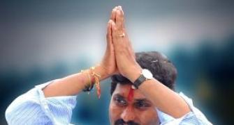 YSR Cong calls for Andhra bandh on Friday over Telangana bill