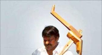 Chiranjeevi threatens to stall Telangana Bill in Rajya Sabha