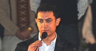 Aamir wows Kolkata lit fest with mesmerising speech on Abul Kalam Azad
