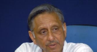 Aiyar blames slow response to scams for Congress's loss