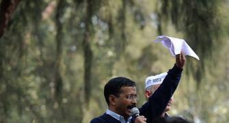 'Anarchist' Kejriwal sits on dharna, will clear files from there