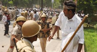 1 dead as Shia protest in Lucknow turns violent
