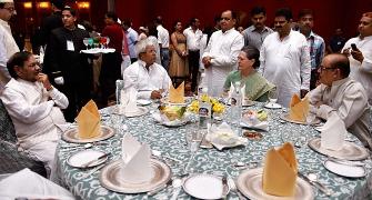 Opp to strategise on Parliament session at Sonia's Iftar