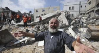 Israel intensifies Gaza attacks, toll mounts to 1,088