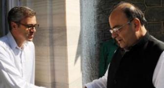 Defence Minister Jaitley sends out stern message to Pak from Kashmir