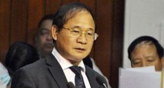 Arunachal CM calls on PM Modi; complains against governor