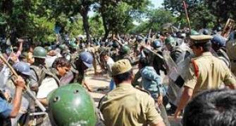 Commotion at Modi rally in Bihar, police lathicharge crowd