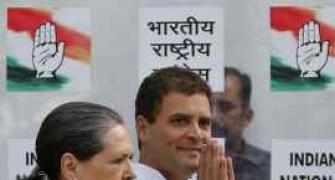 Rahul, Sonia, Advani and 398 other LS members yet to declare assets