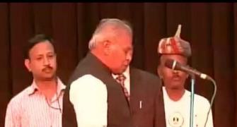 Jitan Ram Manjhi sworn in as new Bihar CM