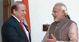 Sharif calls for peace during talks with Modi