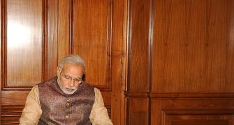 Fast track people's grievances: Modi asks PMO officials