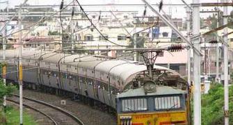 Crude bombs recovered from Delhi-bound train