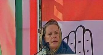 In fight for Haryana, Sonia attacks Modi sarkar over false promises