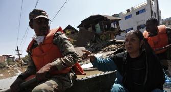 No relief for Kashmir: Health emergency lurks; 2 lakh people are rescued