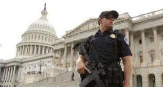 White House fence jumper had foldable knife: Secret Service