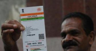 Aadhaar card NOT mandatory for govt welfare schemes: SC