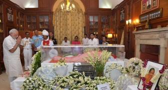 Leaders condole death of President's wife Suvra Mukherjee