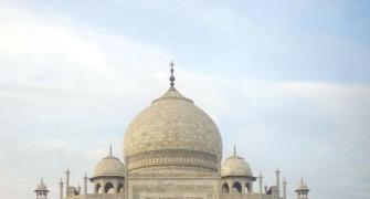 Taj Mahal chandelier crashes, raises concern about maintenance