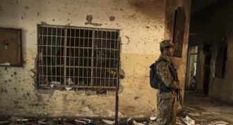 Pakistan hangs 4 militants linked to Peshawar school attack