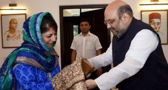 Mehbooba meets Amit Shah; no clarity on J&K government