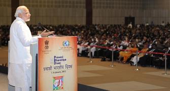 World sees India with immense hope & optimism: PM tells NRIs
