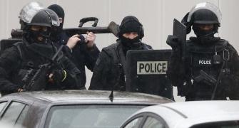 PHOTOS: 2 suspects in Charlie Hebdo attack spotted in north France