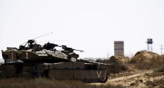 ISIS militants target Egyptian army checkpoints in Sinai, kill 70