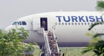 Turkish Airlines plane cleared for take off after bomb threat